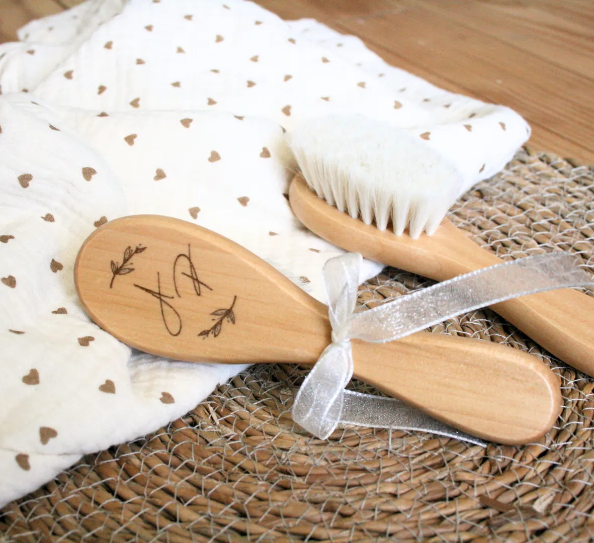 Brosse bébé personnalisée feuilles personnalisé