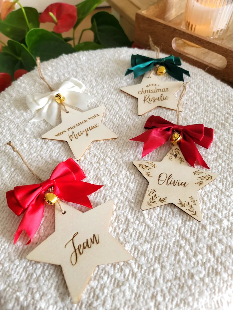 Etoile de Noël à suspendre personnalisée — vue 2