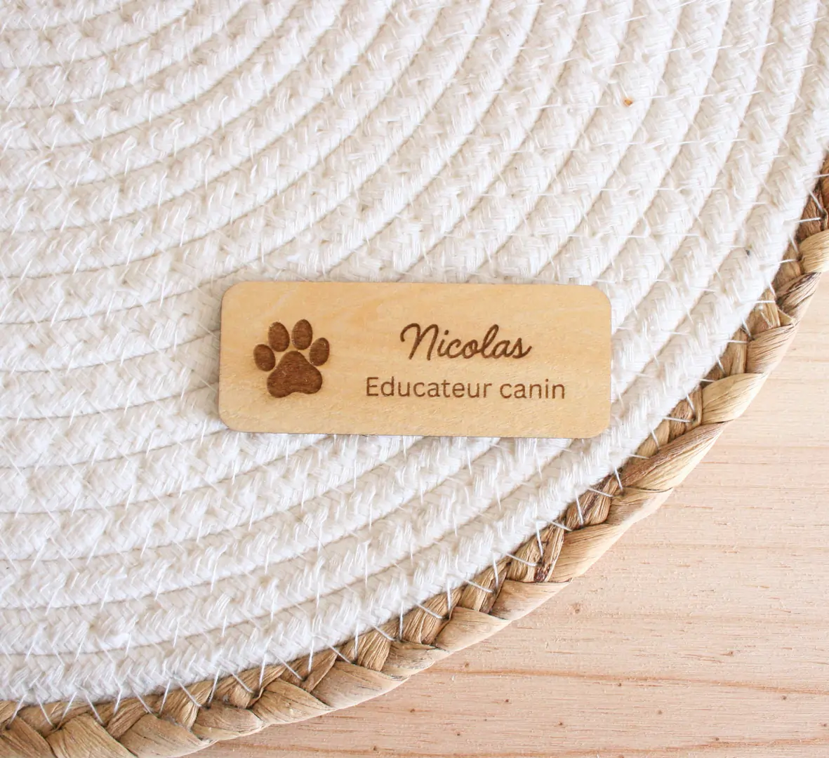Badge professionnel personnalisé – Métiers animaliers - vétérinaire , toiletteuse , soigneur ... — vue 3