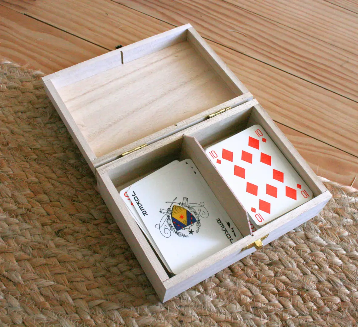 Boite personnalisée pour jeux de cartes — vue 2