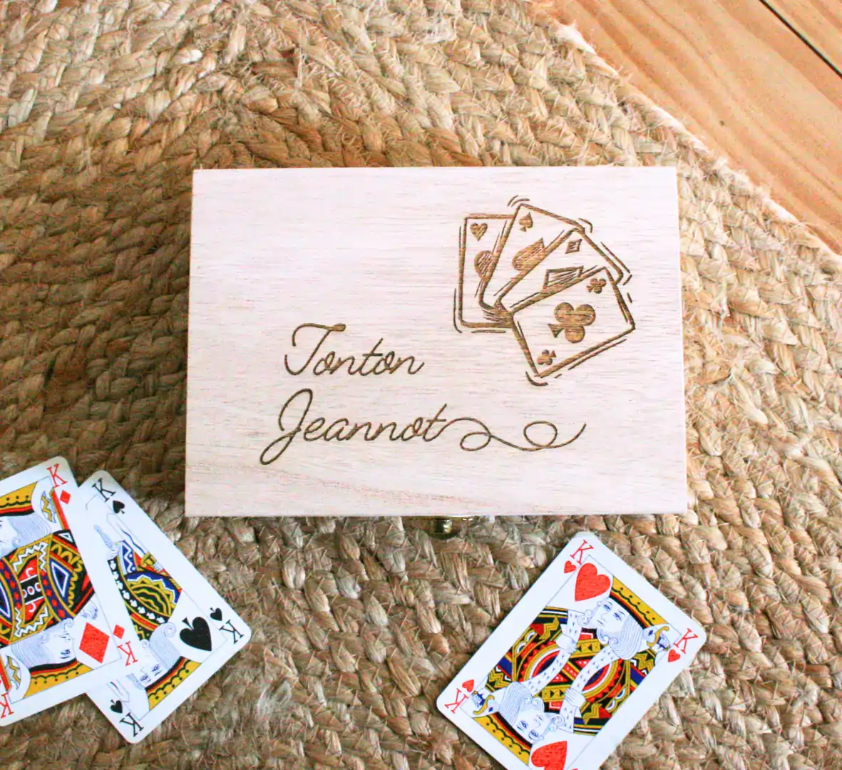 Boite personnalisée pour jeux de cartes — vue 3