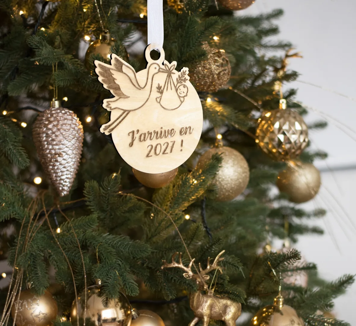 Boule de Noël en bois personnalisée – Annonce grossesse - Cadeau personnalisé