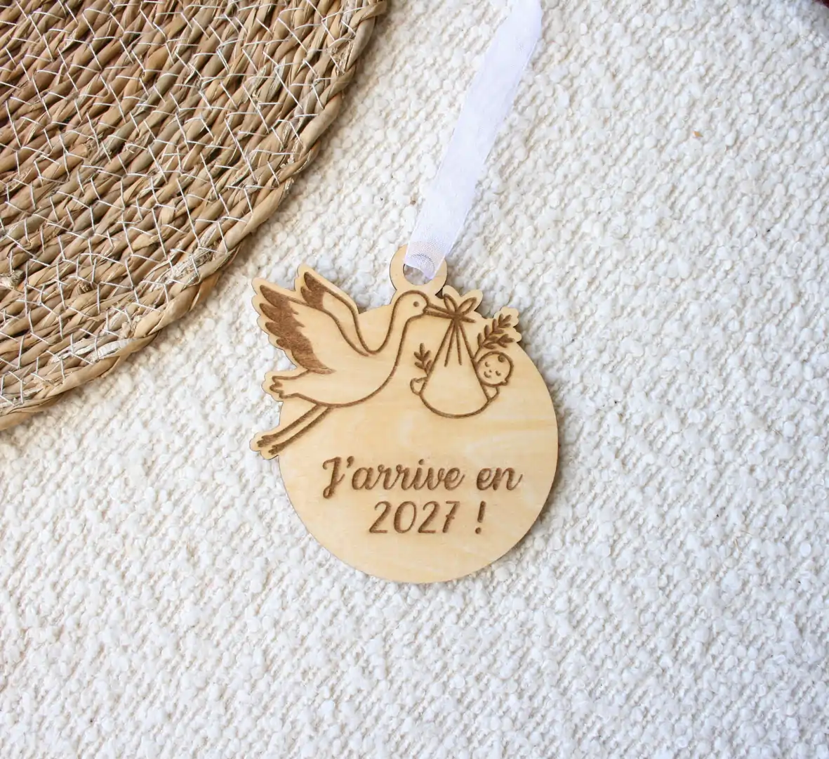 Boule de Noël en bois personnalisée – Annonce grossesse - Cadeau — vue 5