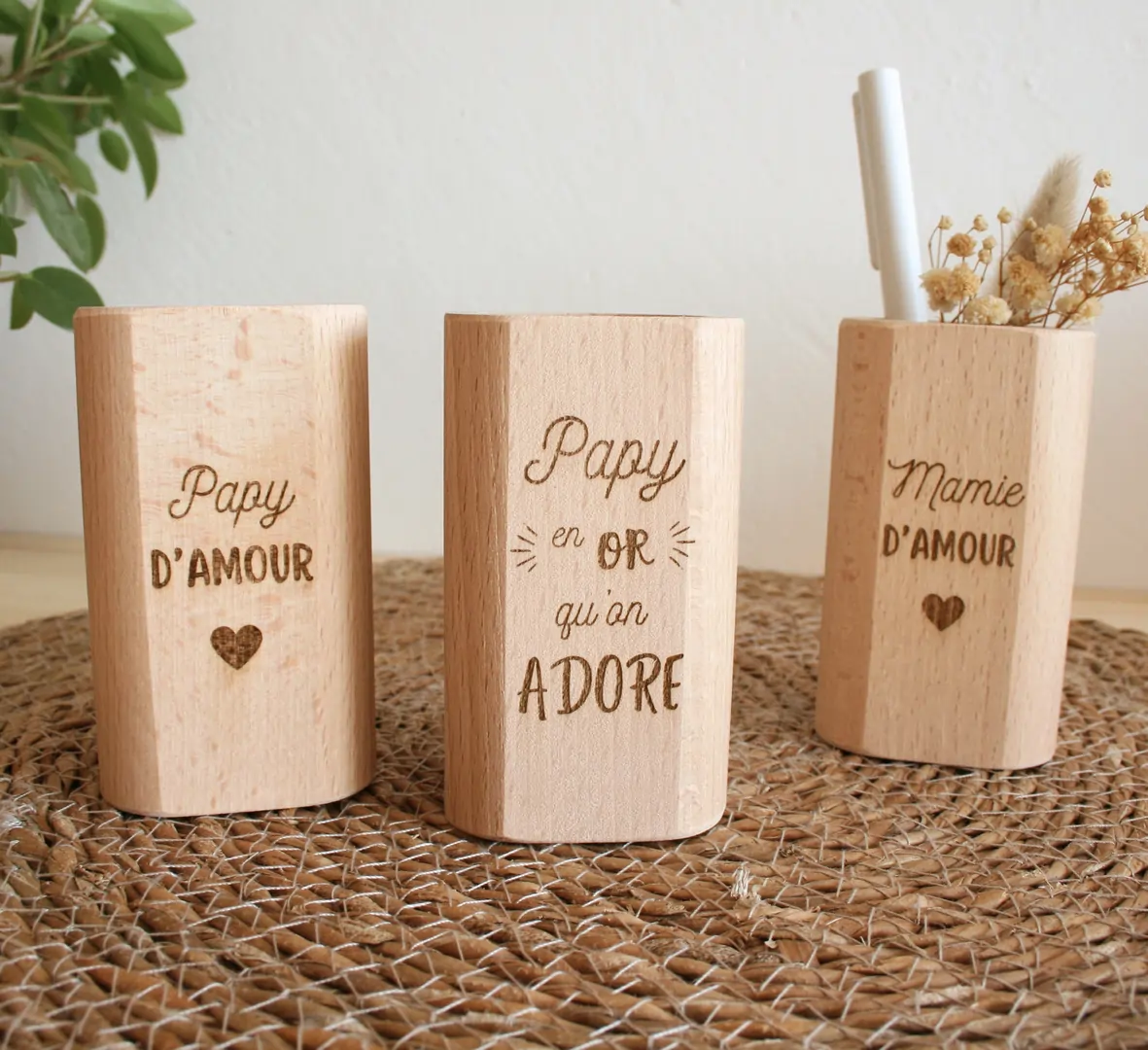 Pot à crayons personnalisé en bois – Papy, Mamie, Tonton… personnalisé