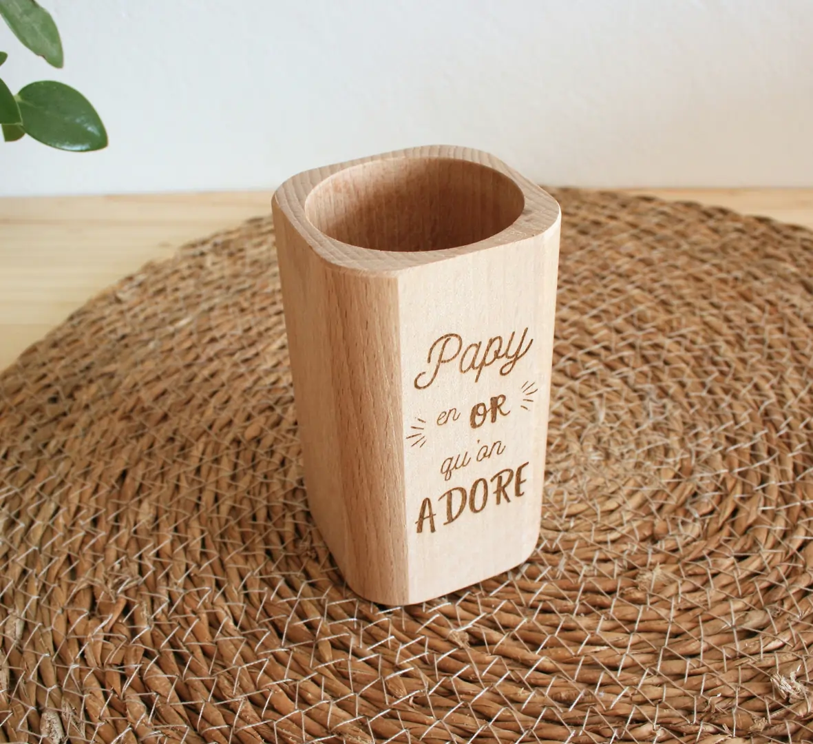 Pot à crayons personnalisé en bois – Papy, Mamie, Tonton… — vue 3